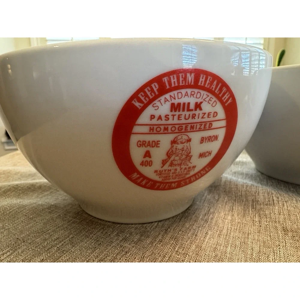 Pottery Barn Dairy Milk Advertisement Cereal Bowls Complete Set of 6 Retired